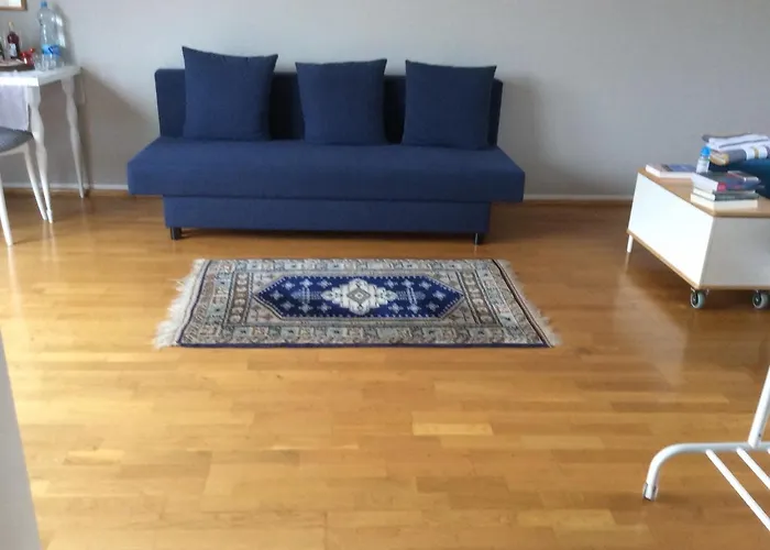 Dachstudio Mit Bad Und Terasse Кёльн