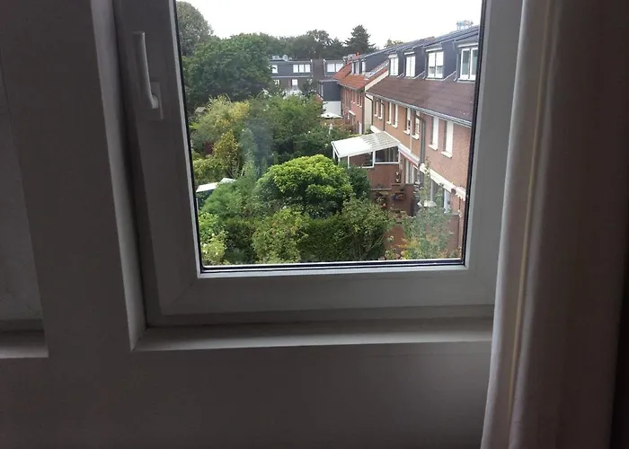 Dachstudio Mit Bad Und Terasse *