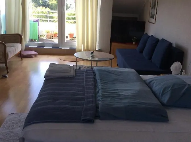 Dachstudio Mit Bad Und Terasse Δωμάτια σε οικογενειακή κατοικία *